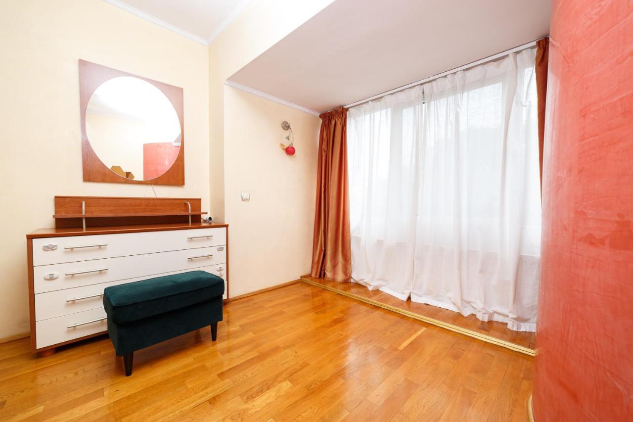 Color Apartments Unirii 14 Blv Бухарест Екстер'єр фото
